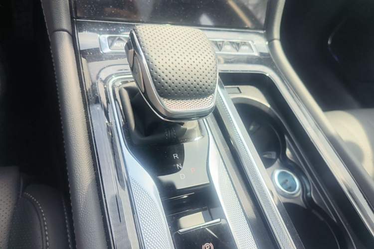 Used Hongqi H5 PHEV 2025 130 Super Hybrid Version Gear Lever