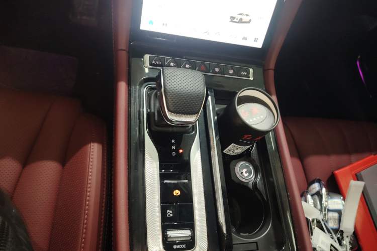Used Hongqi H5 PHEV 2025 170 Super Hybrid Version Gear Lever