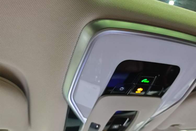 Used Hongqi H5 PHEV 2025 130 Super Hybrid Version Headliner
