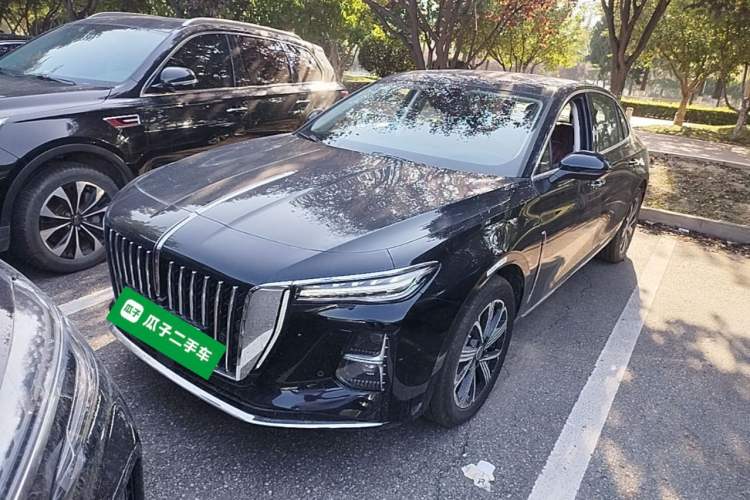 Hongqi H5 PHEV 2025 130 Super Hybrid Version