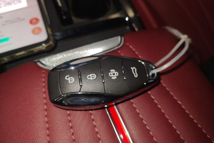 Used Hongqi H5 PHEV 2025 170 Super Hybrid Version Interior 1