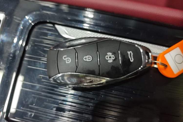 Used Hongqi H5 PHEV 2025 130 Super Hybrid Version Interior 1