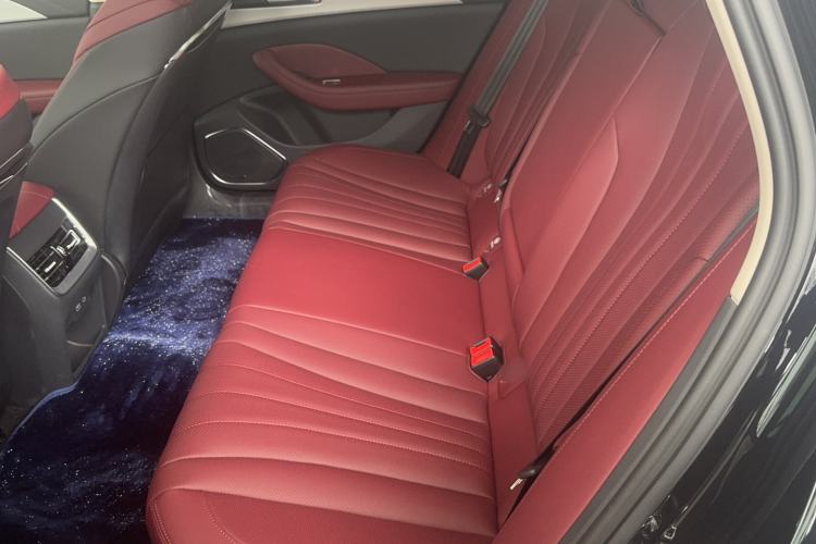 Used Hongqi H5 PHEV 2025 130 Super Hybrid Version Interior 1