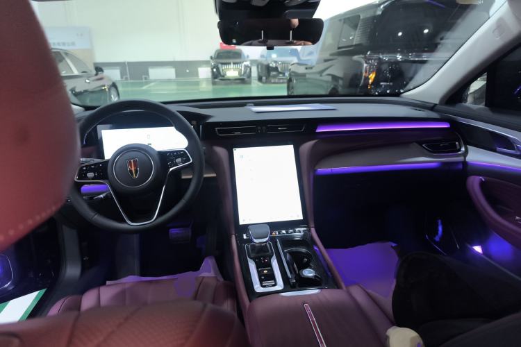 Used Hongqi H5 PHEV 2025 130 Super Hybrid Version Interior 2