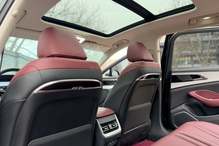 Used Hongqi H5 PHEV 2025 170 Super Hybrid Version Interior 2