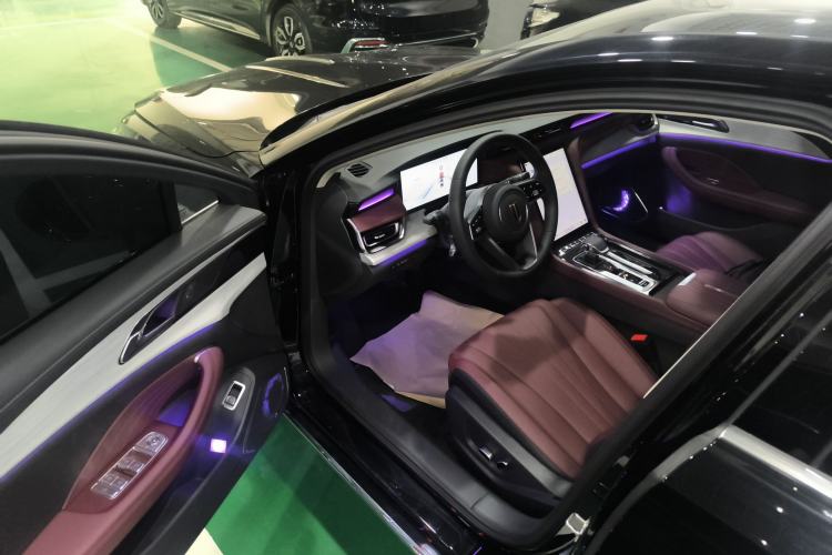 Used Hongqi H5 PHEV 2025 130 Super Hybrid Version Interior 3