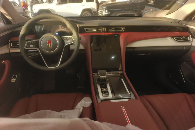 Used Hongqi H5 PHEV 2025 130 Super Hybrid Version Interior 3