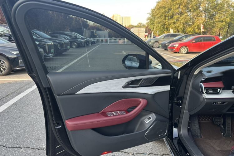 Used Hongqi H5 PHEV 2025 170 Super Hybrid Version Interior 4