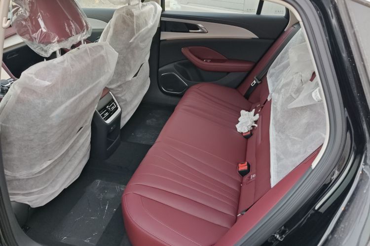 Used Hongqi H5 PHEV 2025 170 Super Hybrid Version Interior 4