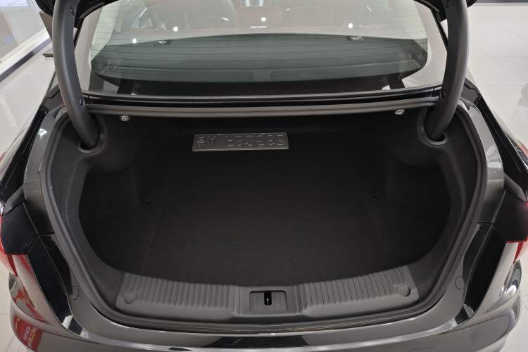 Used Hongqi H5 PHEV 2025 130 Super Hybrid Version Interior 6