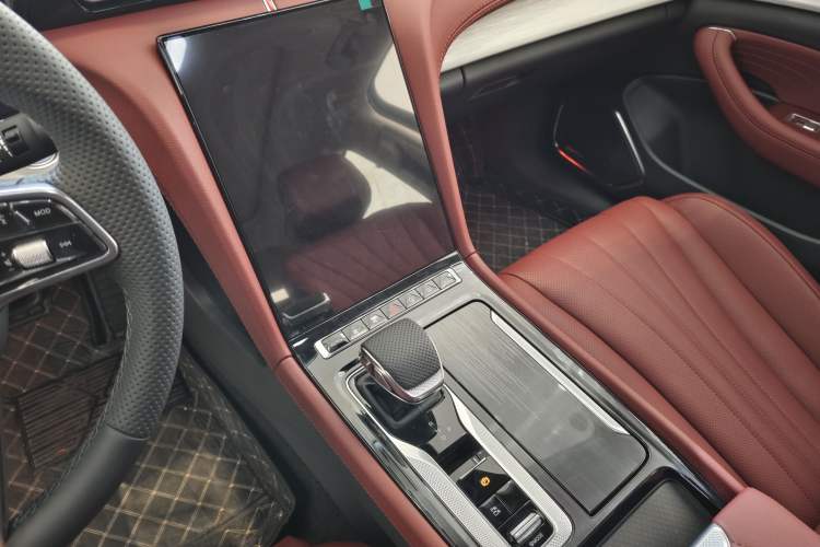 Used Hongqi H5 PHEV 2025 130 Super Hybrid Version Interior 7