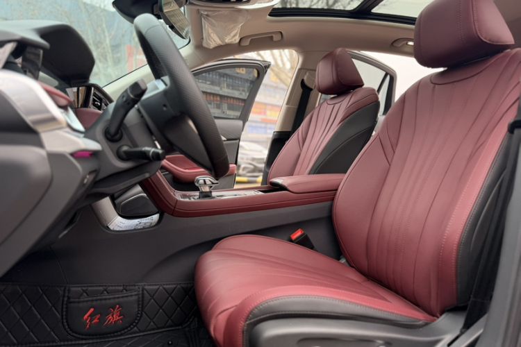Used Hongqi H5 PHEV 2025 170 Super Hybrid Version Interior 7