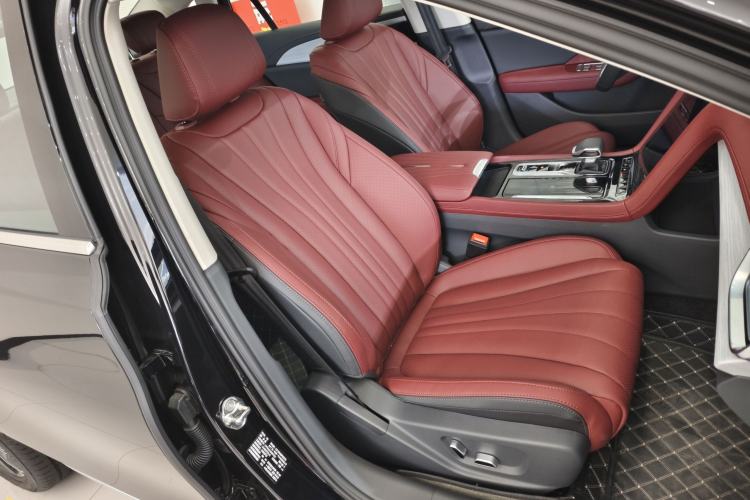 Used Hongqi H5 PHEV 2025 130 Super Hybrid Version Interior 8
