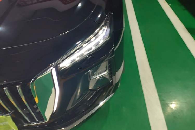 Used Hongqi H5 PHEV 2025 170 Super Hybrid Version Left Front Headlight