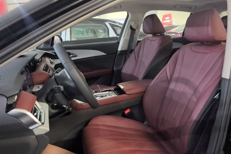 Used Hongqi H5 PHEV 2025 130 Super Hybrid Version Left Front Seat