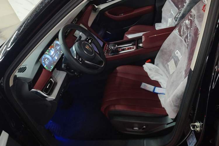 Used Hongqi H5 PHEV 2025 130 Super Hybrid Version Left Front Seat