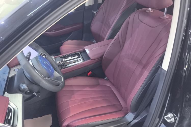 Used Hongqi H5 PHEV 2025 170 Super Hybrid Version Left Front Seat