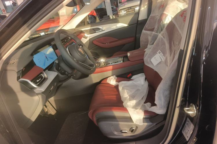 Used Hongqi H5 PHEV 2025 130 Super Hybrid Version Left Front Seat