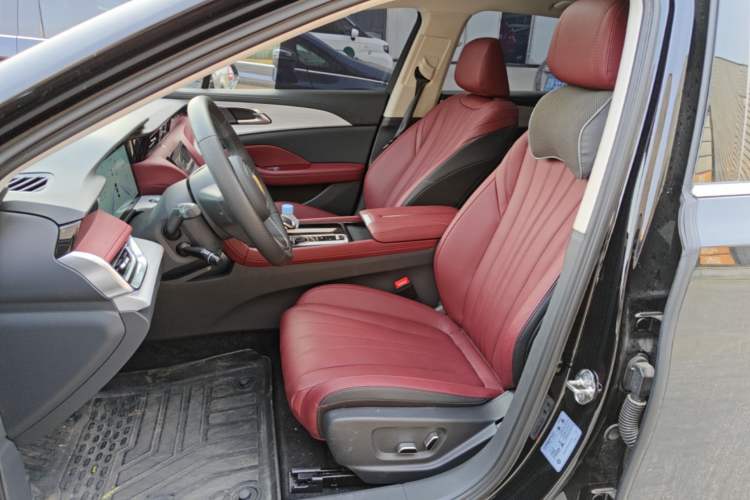 Used Hongqi H5 PHEV 2025 130 Super Hybrid Version Left Front Seat