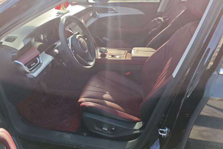 Used Hongqi H5 PHEV 2025 130 Super Hybrid Version Left Front Seat