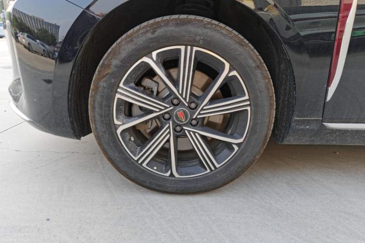 Used Hongqi H5 PHEV 2025 130 Super Hybrid Version Left Front Wheel Hub