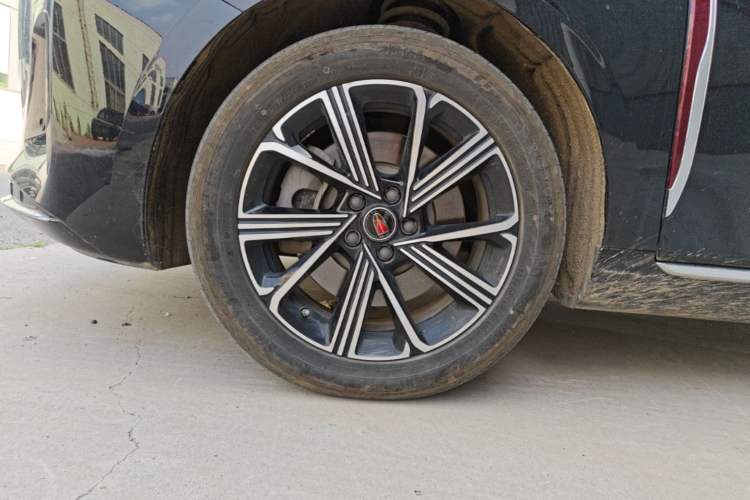 Used Hongqi H5 PHEV 2025 130 Super Hybrid Version Left Front Wheel Hub