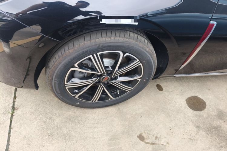 Used Hongqi H5 PHEV 2025 170 Super Hybrid Version Left Front Wheel Hub