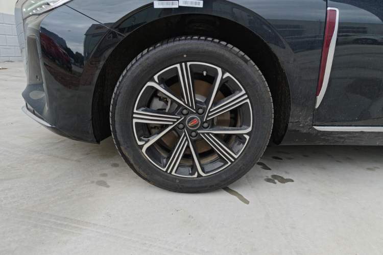 Used Hongqi H5 PHEV 2025 130 Super Hybrid Version Left Front Wheel Hub