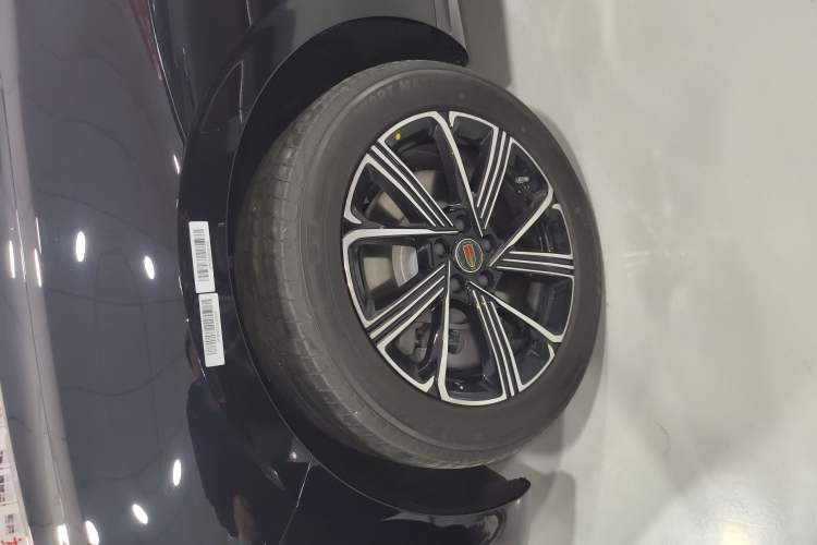 Used Hongqi H5 PHEV 2025 130 Super Hybrid Version Left Front Wheel Hub