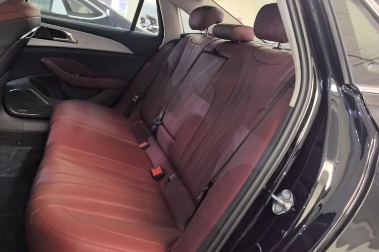 Used Hongqi H5 PHEV 2025 130 Super Hybrid Version Left Rear Seat