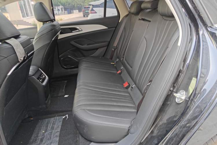 Used Hongqi H5 PHEV 2025 130 Super Hybrid Version Left Rear Seat