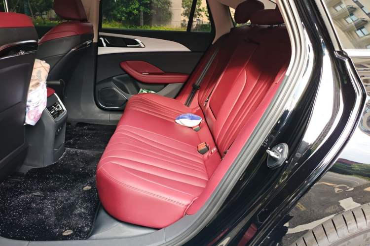 Used Hongqi H5 PHEV 2025 170 Super Hybrid Version Left Rear Seat