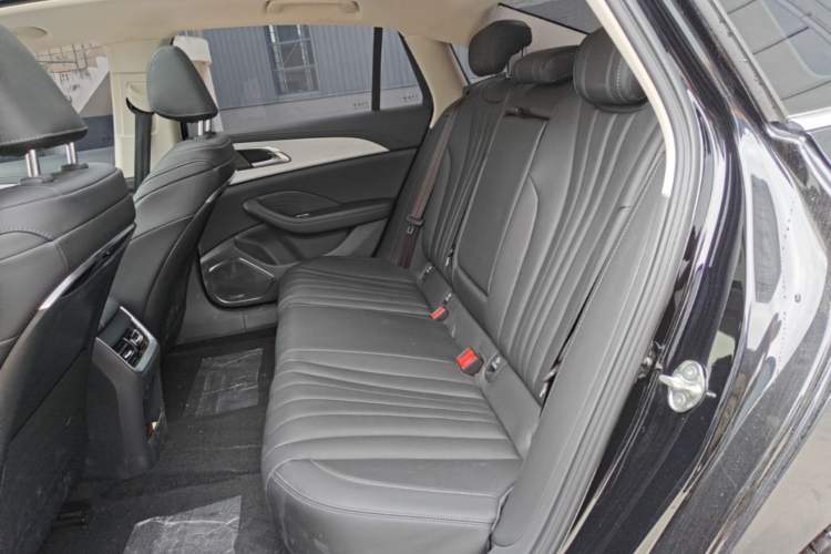 Used Hongqi H5 PHEV 2025 130 Super Hybrid Version Left Rear Seat