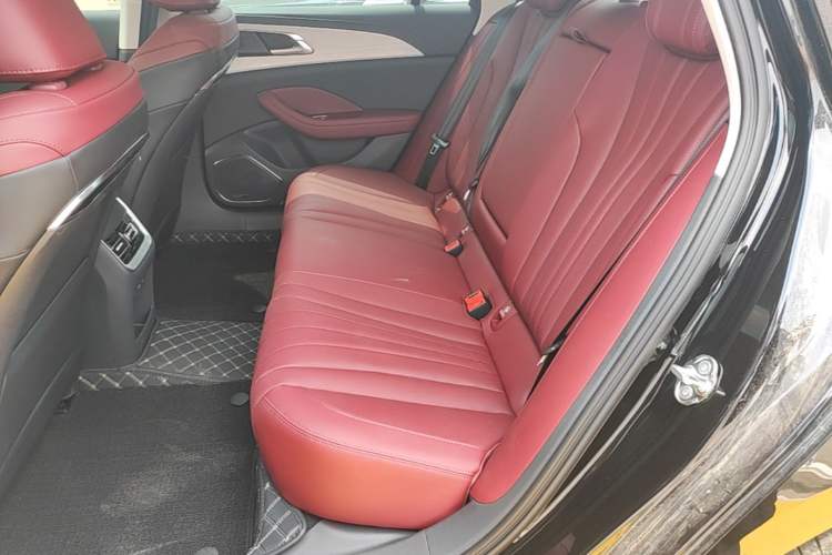Used Hongqi H5 PHEV 2025 130 Super Hybrid Version Left Rear Seat