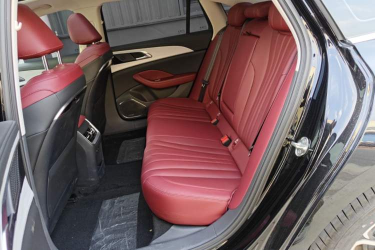 Used Hongqi H5 PHEV 2025 130 Super Hybrid Version Left Rear Seat