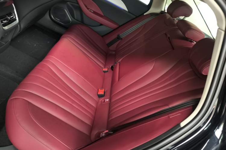 Used Hongqi H5 PHEV 2025 170 Super Hybrid Version Left Rear Seat