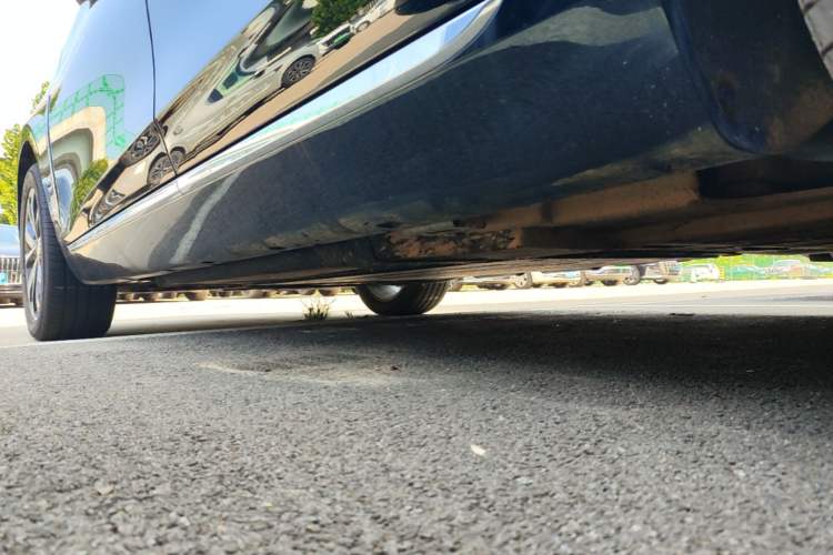 Used Hongqi H5 PHEV 2025 130 Super Hybrid Version Left Side Sill