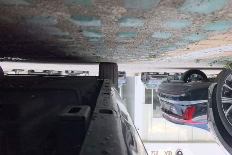 Used Hongqi H5 PHEV 2025 130 Super Hybrid Version Left Side Sill