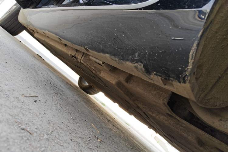 Used Hongqi H5 PHEV 2025 130 Super Hybrid Version Left Side Sill