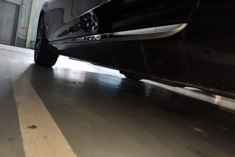 Used Hongqi H5 PHEV 2025 170 Super Hybrid Version Left Side Sill