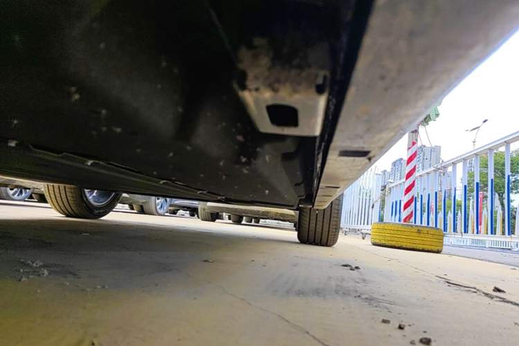Used Hongqi H5 PHEV 2025 130 Super Hybrid Version Left Side Sill