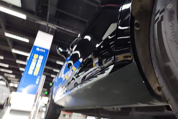 Used Hongqi H5 PHEV 2025 130 Super Hybrid Version Left Side Sill