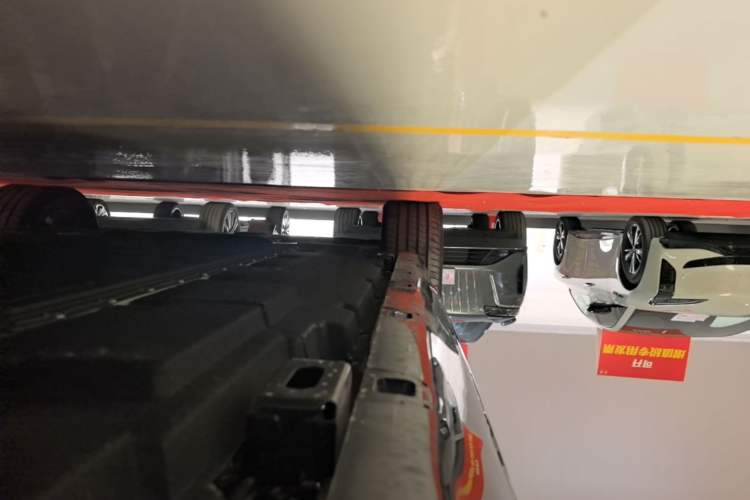Used Hongqi H5 PHEV 2025 170 Super Hybrid Version Left Side Sill