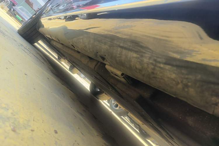 Used Hongqi H5 PHEV 2025 130 Super Hybrid Version Left Side Sill