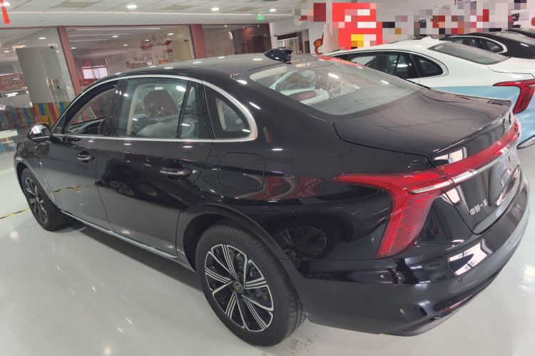 Used Hongqi H5 PHEV 2025 130 Super Hybrid Version Left Side