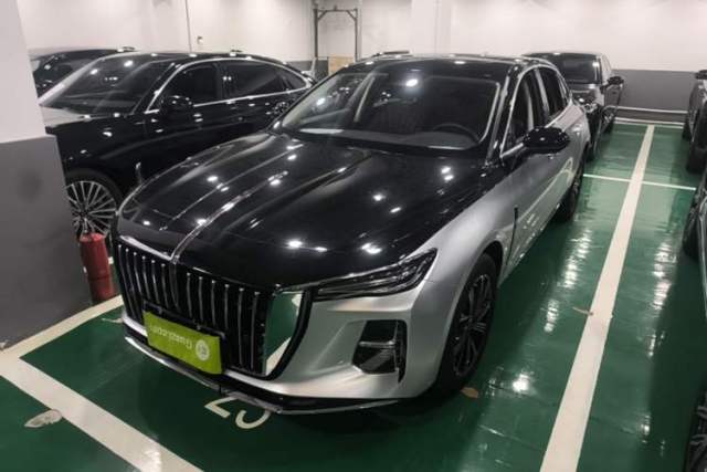 Używany Hongqi H5 PHEV 2025 170 Super Hybrid Version