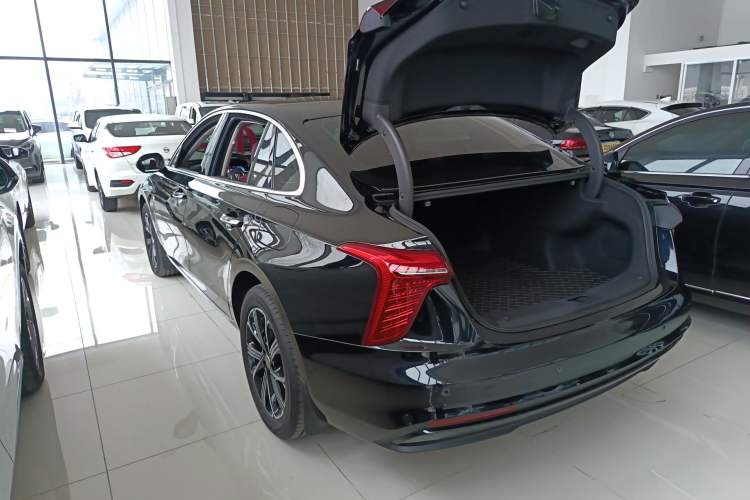 Used Hongqi H5 PHEV 2025 130 Super Hybrid Version Rear Left 45 Deg