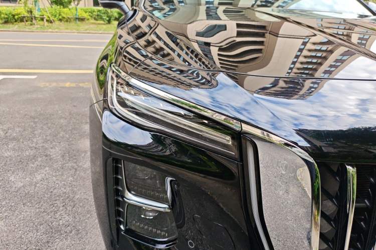 Used Hongqi H5 PHEV 2025 170 Super Hybrid Version Right Front Headlight