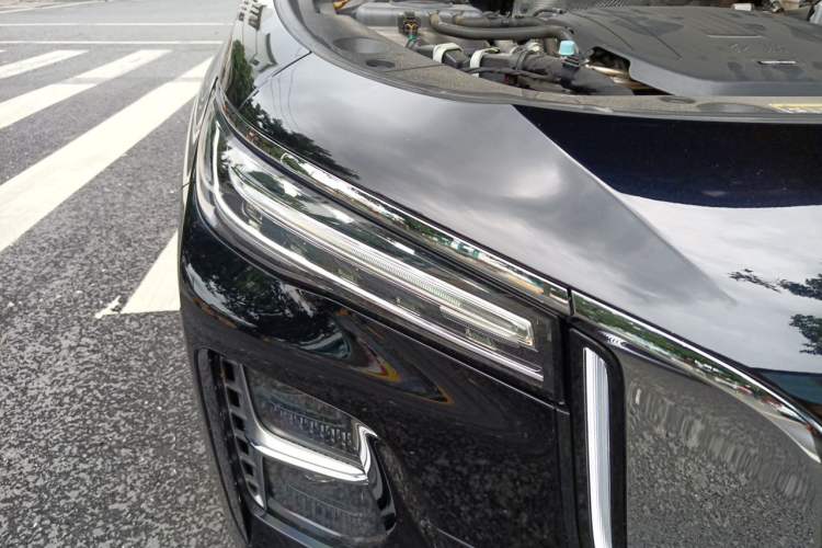 Used Hongqi H5 PHEV 2025 170 Super Hybrid Version Right Front Headlight