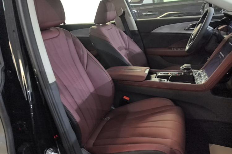 Used Hongqi H5 PHEV 2025 130 Super Hybrid Version Right Front Seat